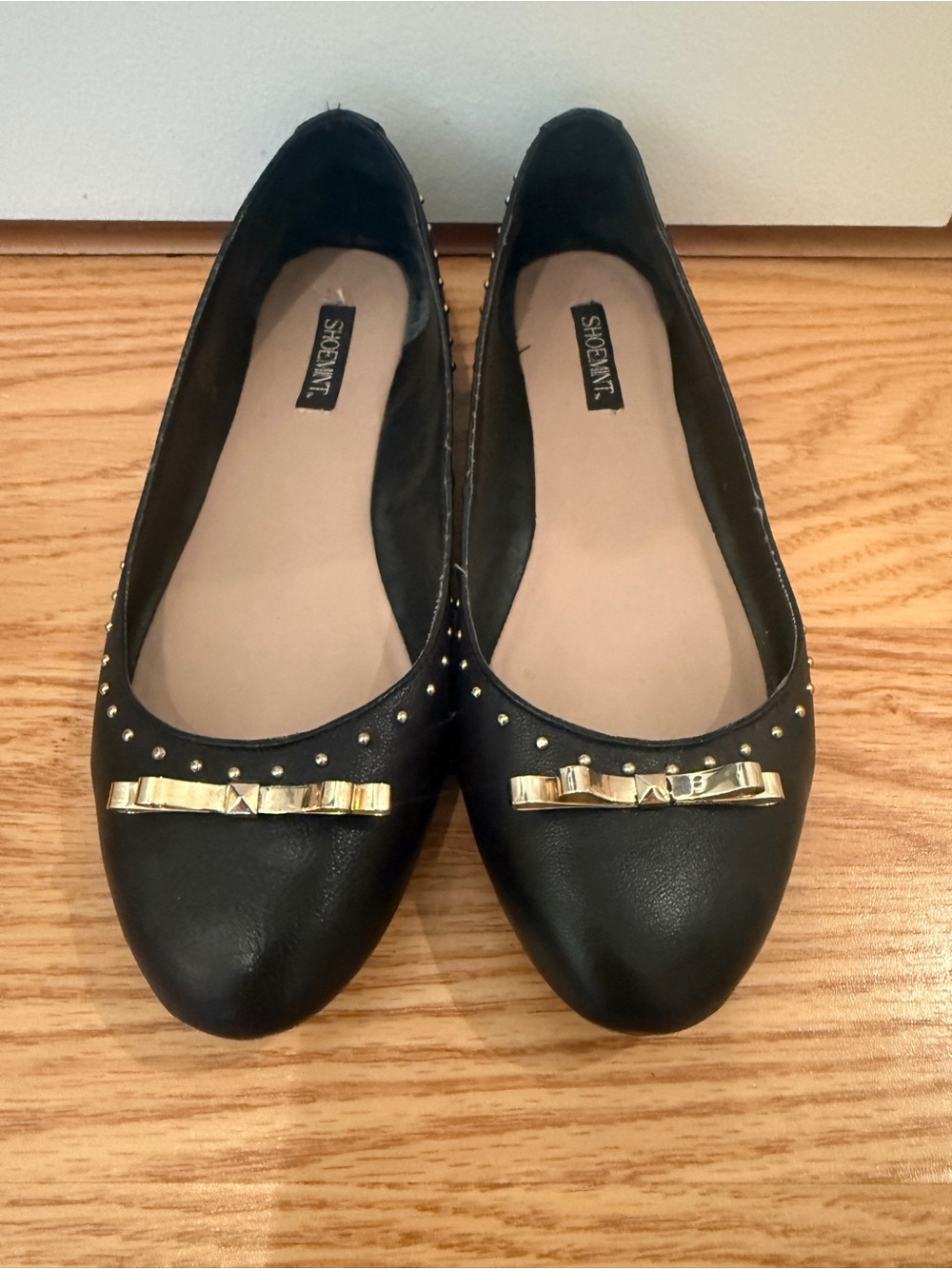 ShoeMint Black Ballet Flats with Gold Bow and Studs